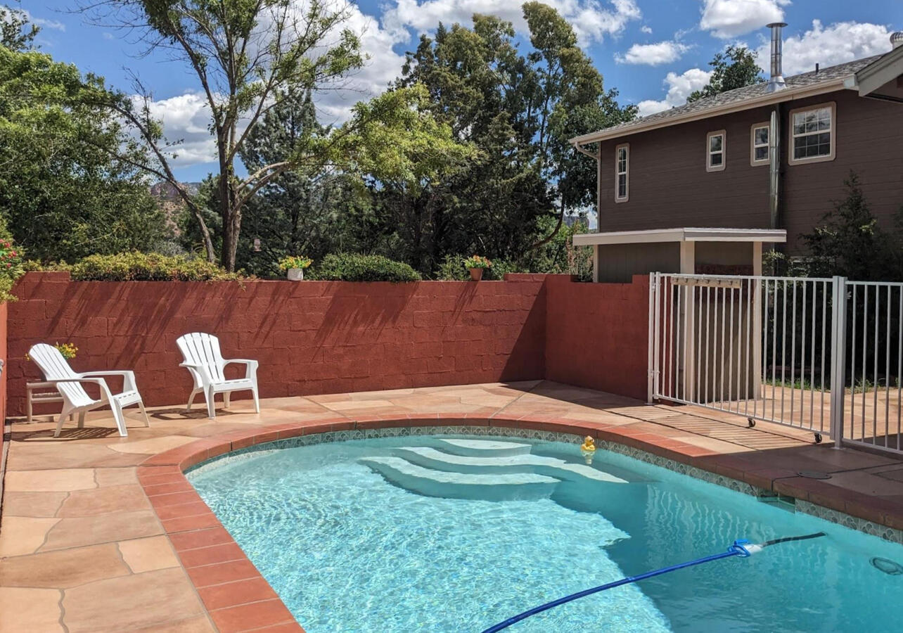 living room projector